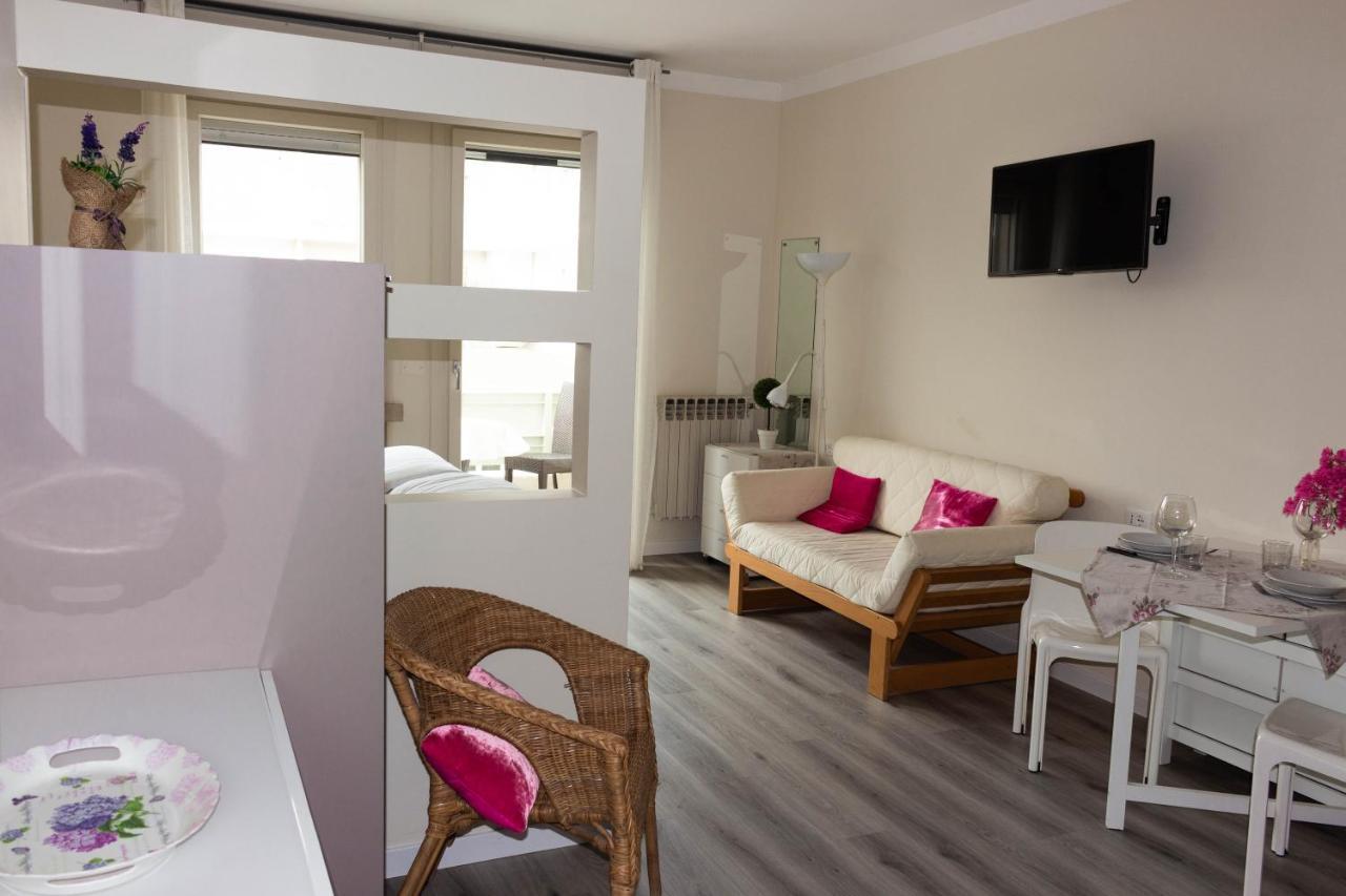 Monica Appartamenti Sirmione Ngoại thất bức ảnh