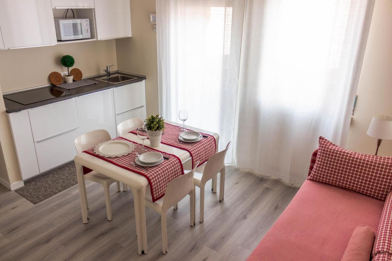 Monica Appartamenti Sirmione Ngoại thất bức ảnh