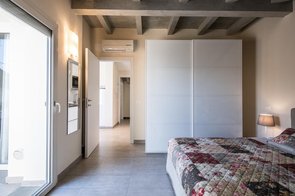 Monica Appartamenti Sirmione Ngoại thất bức ảnh